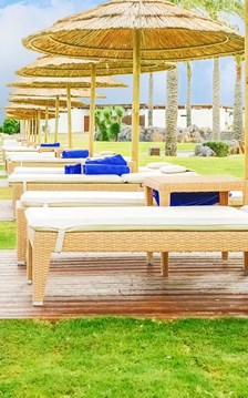 Du khách được bồi thường gần 1.000 euro vì... không tìm được ghế tắm nắng