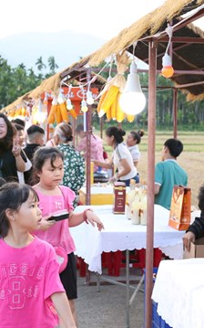Lễ hội ẩm thực Bình Thành hút khách ở Quảng Ngãi