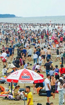 Sầm Sơn tìm cách hút khách mùa thấp điểm, hướng tới du lịch bốn mùa