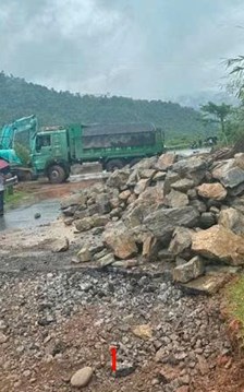 Mùa mưa đến, du khách cần đặc biệt lưu ý những cung đường dễ sạt lở