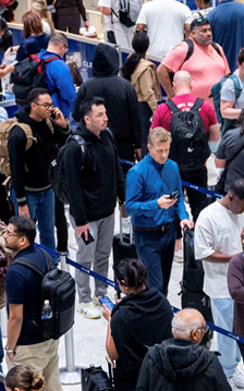 Du khách hoang mang hàng trăm chuyến bay bị huỷ tại Mỹ từ ngày 7.11