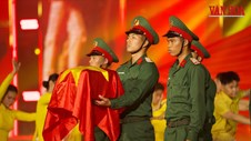 Những hình ảnh cảm động tại Cầu truyền hình “Sao sáng dẫn đường” ở Tuyên Quang