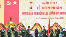 Thủ tướng Lê Minh Hưng trao danh hiệu Anh hùng Lực lượng vũ trang nhân dân tặng Quân khu 4