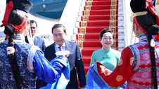 Chủ tịch Quốc hội Trần Thanh Mẫn và phu nhân tới Ulaanbaatar, bắt đầu chuyến thăm chính thức Mông Cổ