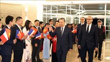 Tổng Bí thư, Chủ tịch nước Tô Lâm bắt đầu thăm chính thức Cộng hòa Pháp và dự Hội nghị Thượng đỉnh Không gian vũ trụ tại Paris