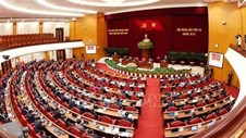 Ngày làm việc thứ hai, Trung ương thảo luận nhiều nội dung quan trọng 