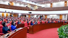 Thông báo Hội nghị lần thứ tư Ban Chấp hành Trung ương Đảng khóa XIV