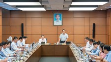 Bảo vệ người dám nghĩ, dám làm, xử lý nghiêm hành vi lợi dụng chính sách để tham nhũng, tư lợi