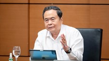 Chủ tịch Quốc hội: Cải cách mà người dân vẫn phải chạy theo thì chưa phải là cải cách