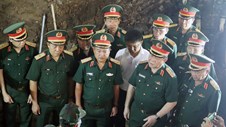 Đại tướng Nguyễn Trọng Nghĩa kiểm tra công tác tìm kiếm hài cốt liệt sĩ tại Công viên Lê Thị Riêng