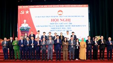 Thứ trưởng Thường trực Bộ VHTTDL cùng các ứng cử viên ĐBQH tiếp xúc cử tri, vận động bầu cử