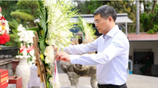 Thủ tướng Chính phủ Lê Minh Hưng dâng hương tại Ngã ba Đồng Lộc