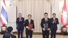 Trao các văn kiện hợp tác và công bố Logo kỷ niệm 50 năm thiết lập quan hệ ngoại giao Việt Nam – Thái Lan