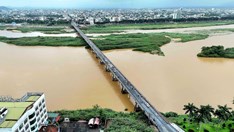 Cầu Trà Khúc 1 chính thức đóng sau hơn 60 năm gắn bó với người dân Quảng Ngãi