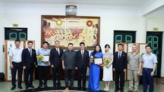 Nhà hát Ca Múa Nhạc Quốc gia Việt Nam nhận Cúp Vàng liên hoan nghệ thuật quốc tế