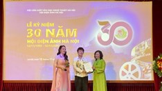 Đạo diễn phim “Mưa đỏ” được kết nạp Hội viên Hội Điện ảnh Hà Nội