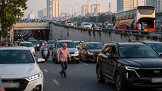 Giao thông Hà Nội sáng 14.8: Vành đai 3 qua Linh Đàm có xe khách gặp sự cố