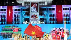   Nửa thế kỷ rạng rỡ tên Người