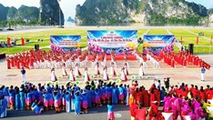 Quảng Ninh: Hơn 1.200 phụ nữ tham gia chương trình “Phụ nữ Hạ Long - Vũ điệu bên bờ di sản”