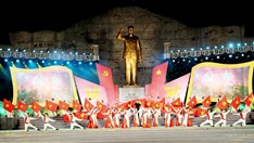  “Tự hào Đảng quang vinh” - bản hòa ca chào mừng thành công Đại XIV của Đảng