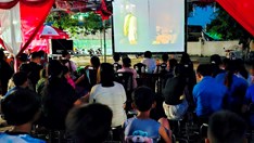 Khán giả xã biên giới Khánh Bình xúc động khi xem phim “Địa đạo - Mặt trời trong bóng tối”