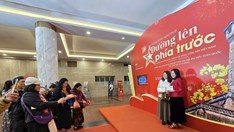 Khán giả xúc động tham dự chương trình “Đường lên phía trước“