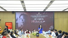 Không chỉ là sự kiện sân khấu