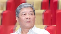  Người lặng lẽ cống hiến và hành trình “bay lên từ mặt nước”