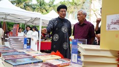 Để sách Huế đi xa hơn