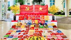 Trưng bày tài nguyên thông tin, giới thiệu sách chào mừng Đại hội lần thứ XIV của Đảng 