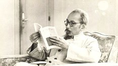 Bác Hồ bàn xuất bản sách “Người tốt, việc tốt”