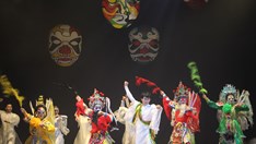 Kịch múa 'Sống': Nỗ lực kết nối di sản với đời sống đương đại