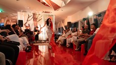 Ca ​sĩ Đồng Lan ra mắt dự án cộng đồng Red Moon