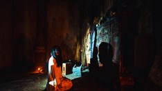 Giải mã loạt chi tiết ẩn của phim kinh dị “Lầu chú Hỏa”