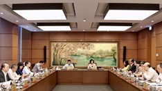 Cần quan tâm hơn đến các chính sách phát triển nguồn nhân lực xuất bản số
