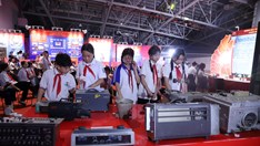 Tái hiện chặng đường vẻ vang của phát thanh Việt Nam