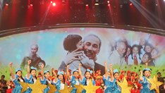Truyền hình trực tiếp chương trình nghệ thuật “Sáng mãi tên Người”
