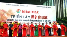 Triển lãm mỹ thuật khu vực V: Hội tụ sắc màu từ đại ngàn đến đại dương