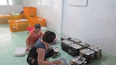 CƠ SỞ CHẾ BIẾN SUẤT ĂN SẴN: Vẫn rình rập nguy cơ ngộ độc