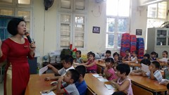 ​Lồng ghép giới trong sách giáo khoa phổ thông: Việc cần làm ngay