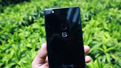 Loạt smartphone mới chuẩn bị lên kệ tháng 10.2018