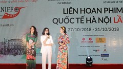 “Cô Ba Sài Gòn” làm nóng chương trình chiếu phim ngoài trời