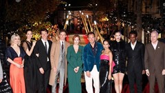 Dàn "phù thủy"  của "Sinh vật huyền bí: Tội ác của Grindelwald" hội tụ tại Paris