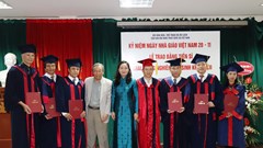 Viện Văn hóa Nghệ thuật Quốc gia Việt Nam kỉ niệm ngày Nhà giáo Việt Nam và trao bằng tiến sĩ
