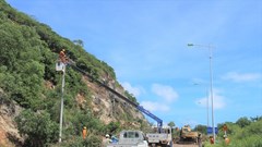 PC Khánh Hòa: Nhanh chóng khắc phục thiệt hại lưới điện sau bão số 8