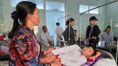 Tạm đình chỉ cô giáo phạt học sinh 231 cái tát