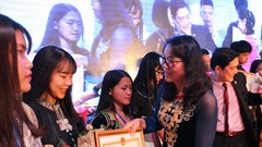 Gặp gỡ, giao lưu học sinh dân tộc thiểu số xuất sắc