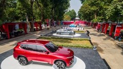 Xe VinFast tiếp tục ra mắt tại Cần Thơ, Nha Trang, Đà Nẵng và Hà Tĩnh