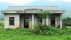 Nghệ An: Khu tái định cư Khe Mừ bị bỏ hoang