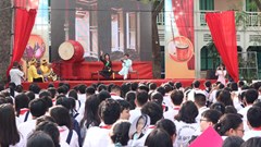 Lần đầu tiên nghệ thuật chèo đến với học sinh TP.HCM